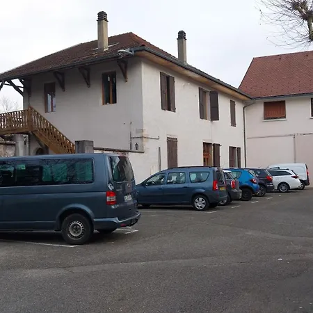 Halte Convivial,plein Centre, Wifi ,parking * Le Pont-de-Beauvoisin